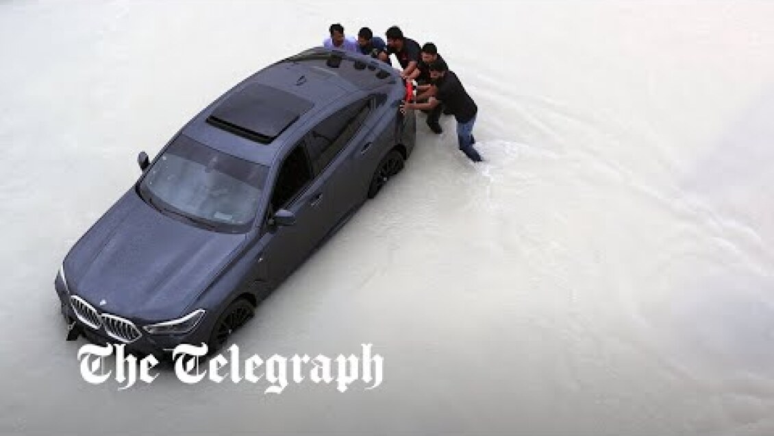 Heavy rain causes severe flooding in Dubai