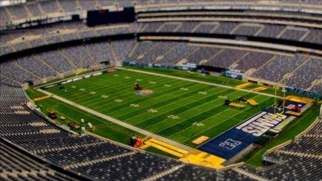From Giants to Jets: Morphing MetLife Stadium