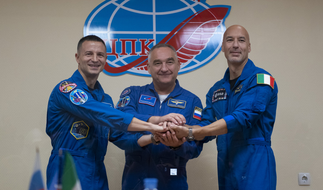 Soyuz_MS-13_crew_cleared_for_launch__1_
