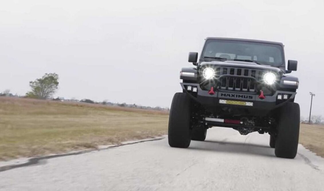 seeing-the-1-000-hp-jeep-gladiator-maximus-in-action-is-intimidating_77761_373948_type13028