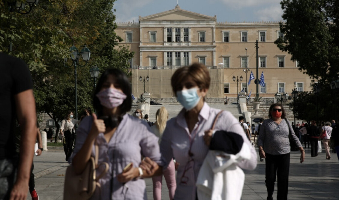 koronoios-maskes-syntagma-vouli-it