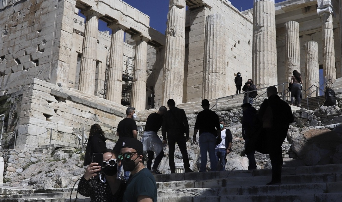 akropoli-touristes