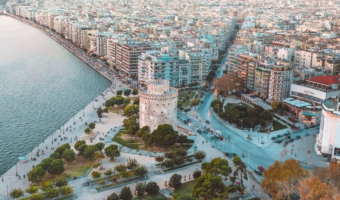 2-thessaloniki_and_the_white_tower_from_above-1