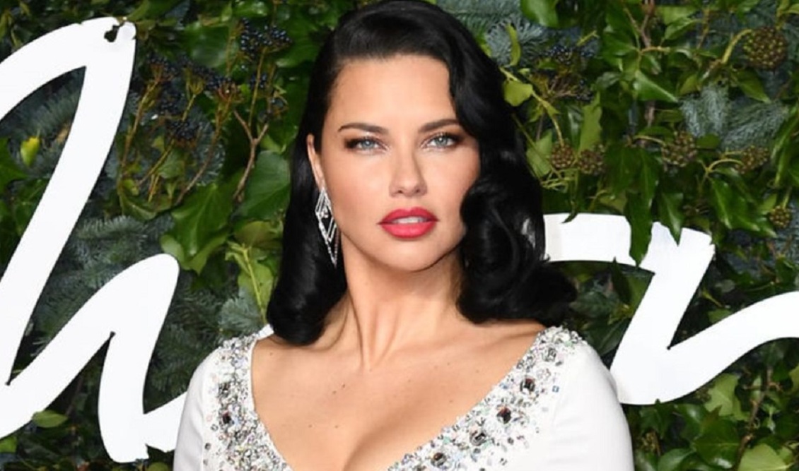 Adriana-Lima-The-model-becomes-a-mother-for-the-third