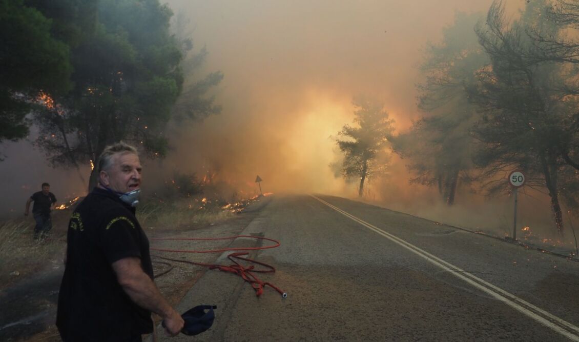 Φωτιές: Στις 33 οι πυρκαγιές το τελευταίο 24ωρο, πού συνεχίζει τη μάχη η Πυροσβεστική