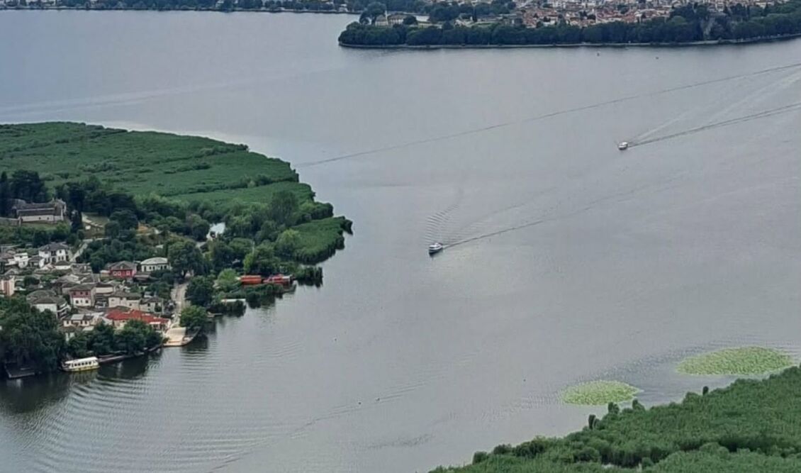 Ιωάννινα: Πώς έσωσαν περαστικοί άντρα που πνιγόταν στη λίμνη Παμβώτιδα