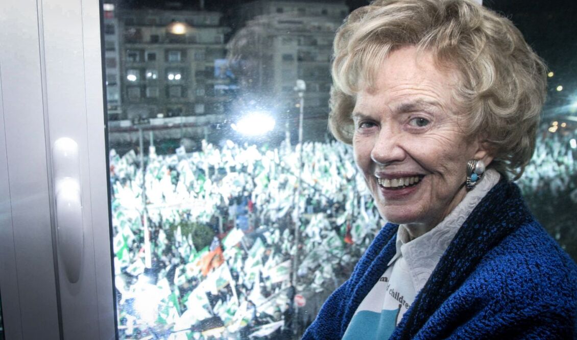 Μαργαρίτα Παπανδρέου: Με τραγούδια της Ντόλι Πάρτον η αποτέφρωση στη Ριτσώνα  