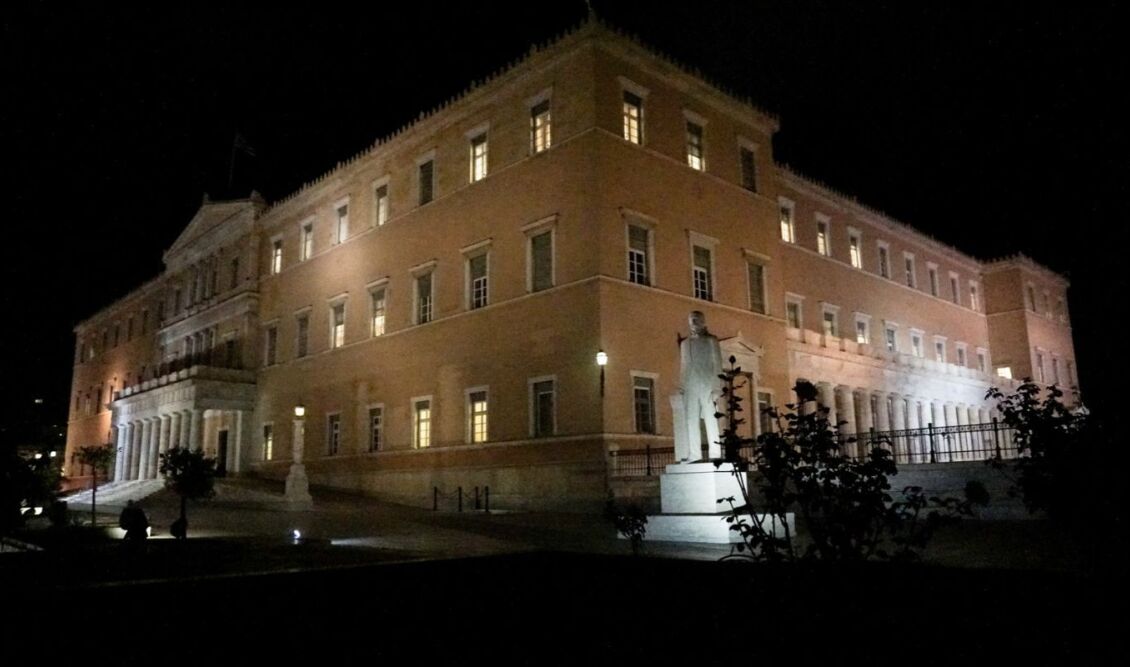 Οι "μεταγραφές" της πολιτικής