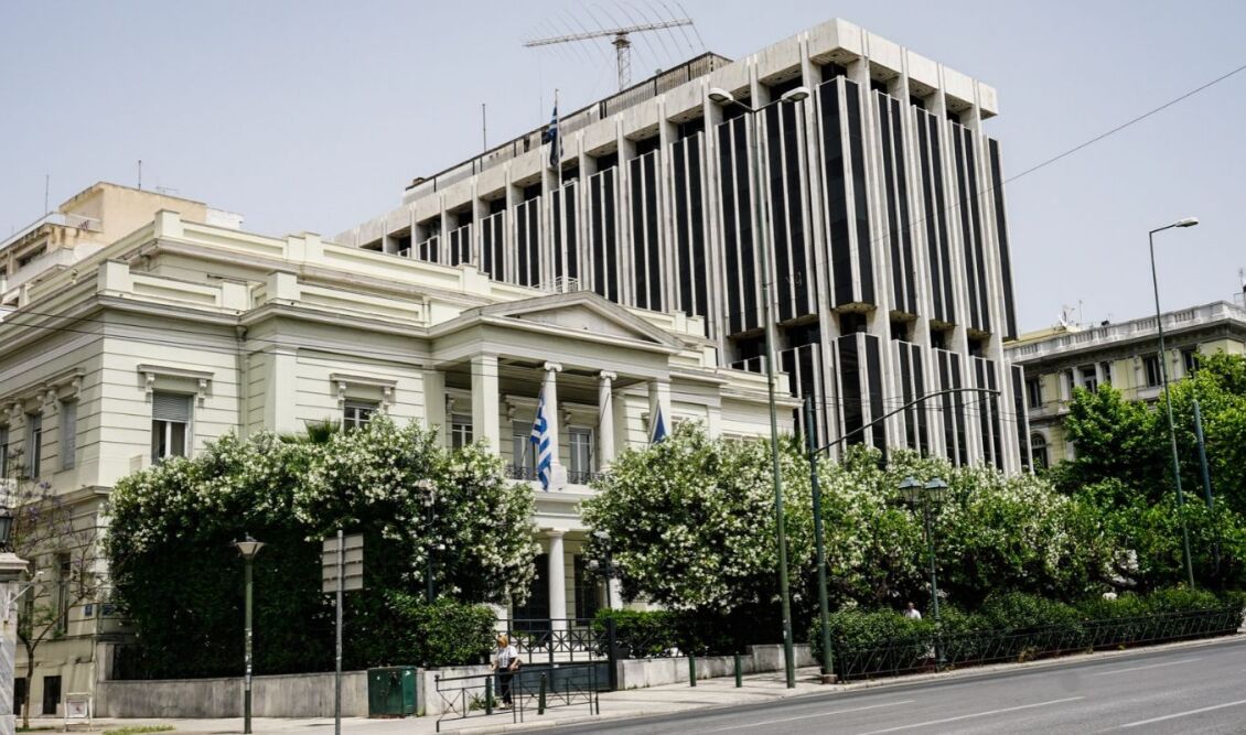 Υπουργείο Εξωτερικών: "Η Ελλάδα καταδικάζει απερίφραστα τις επιθέσεις των Χούθι σε διεθνή αεροδρόμια της Σαουδικής Αραβίας"
