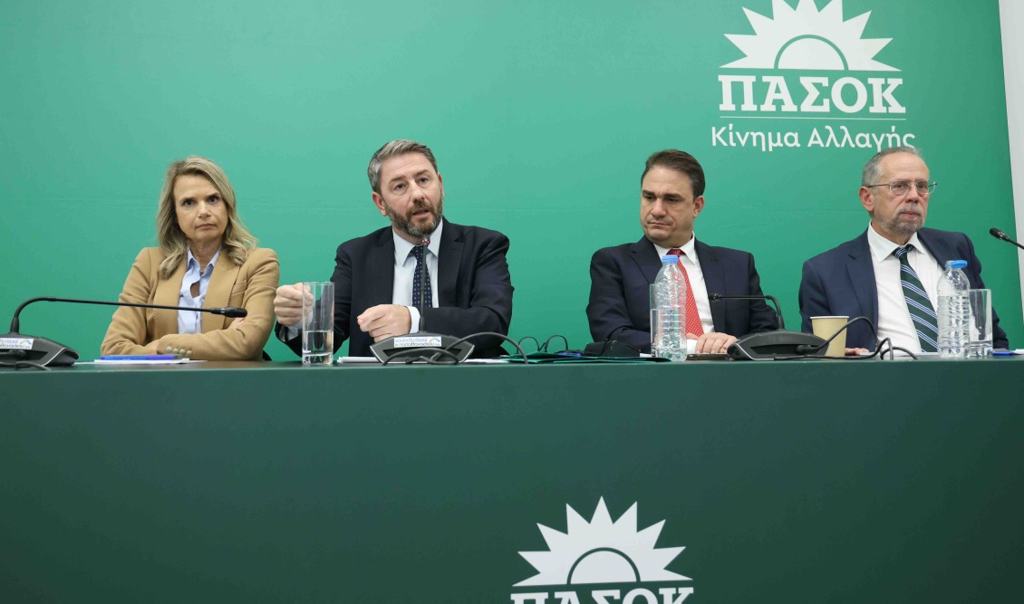 ΠΑΣΟΚ: Πρόταση νόμου για το ιδιωτικό χρέος - Προστασία πρώτης κατοικίας και ρύθμιση οφειλών σε 120 δόσεις