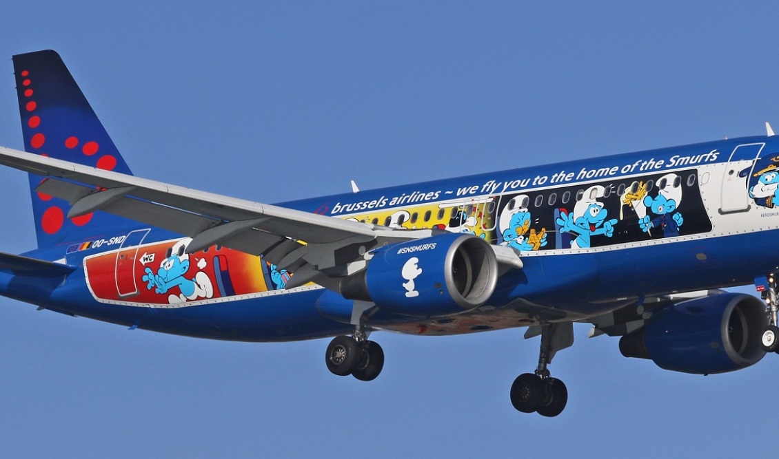 BRUSSELS-AIRLINES-Smurfs