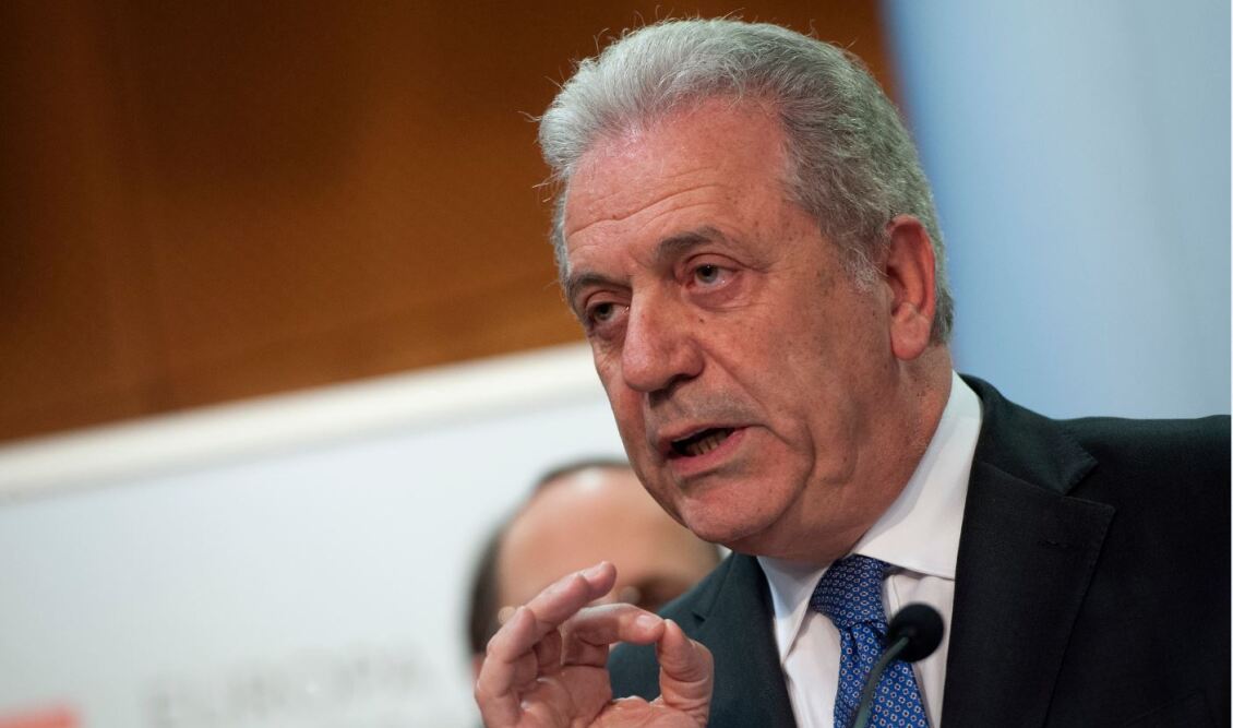 avramopoulos_aftodioikisi