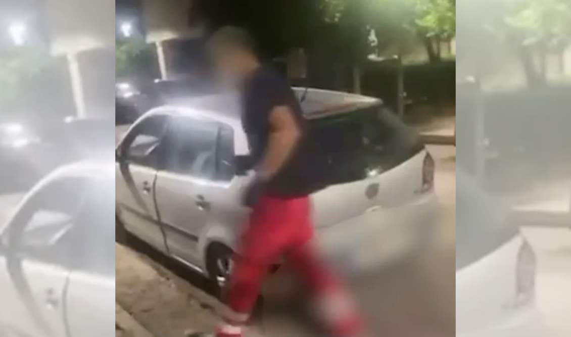 Καρέ από το βίντεο της υπόθεσης με τον 38χρονο στον Πειραιά