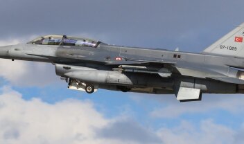 07-1029-turkish-air-force-general-dynamics-f-16d-fighting-falcon_planespottersnet_844259_91f1bfa9ec
