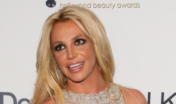 britney-spears-lawyer-files-petition-to-remove-father-jamie-from-conservatorship_2000x1270