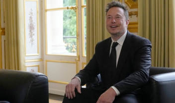 Musk_Macron_APE