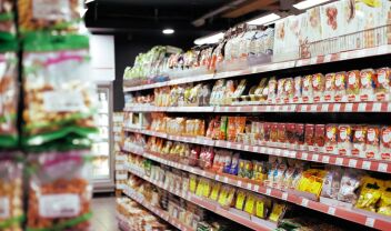 ΙΕΛΚΑ: Στα 26 δισεκατομμύρια ευρώ η ετήσια δαπάνη των Ελλήνων για είδη παντοπωλείου