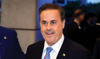 Παπασταύρου: Κλείνουν οι ΧΑΔΑ