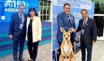 Παπαθανάσης από Τανζανία