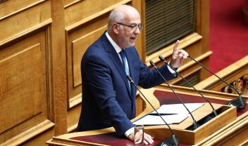 Φλωρίδης στα Παραπολιτικά 90,1: "Η ΝΔ δεν επιλέγει αντίπαλο - Ασκήσεις επί χάρτου χωρίς κανένα νόημα τα σενάρια συνεργασίας με ΠΑΣΟΚ"