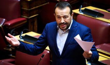 Παππάς στα Παραπολιτικά 90,1: Να παραδώσουν τις έδρες τους στον ΣΥΡΙΖΑ όσοι έχουν αποχωρήσει από το κόμμα