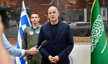 Δένδιας από Ριαντ: "Η Ελλάδα αντιμετωπίζει απειλές - Η γειτονιά μας δεν είναι η γειτονιά των αγγέλων"