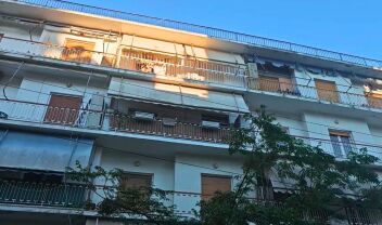 Νίκαια χειροβομβίδες σε πολυκατοικία