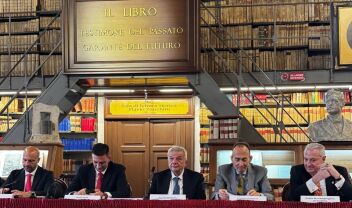 Σάκης Κεχαγιόγλου: Η ομιλία στη Νάπολη 