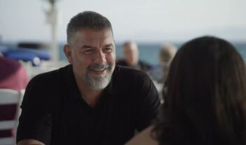 Νέο επεισόδιο για τα Δύο μαύρα πουκάμισα στο MEGA