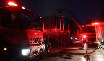 Φωτιά σε εργοστάσιο ανακύκλωσης στα Διαβατά: Αποπνικτική ατμόσφαιρα στη Θεσσαλονίκη 
