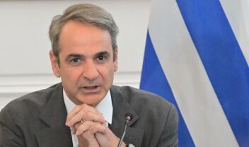 Νέα μέτρα στήριξης μελετά η κυβέρνηση: Αναζητά το "κλειδί" από την Κομισιόν  