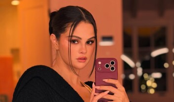 selena-gomez-ilektroniko-tsigari-atmisma--