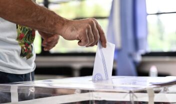 Τα "κρυφά" στοιχεία των τελευταίων δημοσκοπήσεων, οι πραγματικές διαθέσεις των ψηφοφόρων και τα μηνύματα πίσω από τα ποσοστά
