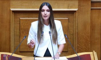 Στο ΠΑΣΟΚ εντάσσεται η Μυρτω Κοροβεση