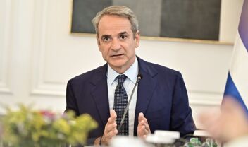 Με το βλέμμα στην Τετάρτη o Μητσοτάκης: Στήνει ανάχωμα για "γαλλικό" κύμα ταραχών 