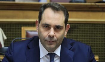 Πετραλιάς: Για έβδομη σερί χρονιά έχουμε τη μεγαλύτερη μείωση χρέους στην Ευρωπαϊκή Ένωση - Από 136,7% το 2026 στο 128,8% το 2027