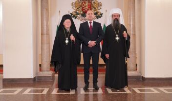 Οικουμενικός Πατριάρχης Βαρθολομαίος: Θερμή υποδοχή από τον πρωθυπουργό της Βουλγαρίας