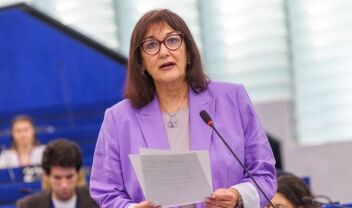 Ντουμπράβκα Σουίτσα: Καταδίκη του τουρκολιβυκού μνημονίου και στήριξη σε Ελλάδα και Κύπρο από την ευρωπαία Επίτροπο - "Είναι άκυρο και στερείται νομικής ισχύος"