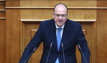 Το "συγγνώμη" Λαζαρίδη στη Γιαννακοπούλου: ''Όπως γνωρίζει και η ίδια και τη σέβομαι και την τιμώ''