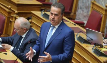 Παπασταύρου: Εξετάζουμε μέτρα στήριξης των μικρομεσαίων επιχειρήσεων εντός των δημοσιονομικών ορίων 