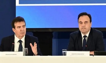 Χρυσοχοΐδης και Παπαστεργίου 