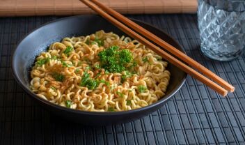 ΕΦΕΤ: Ανάκληση παρτίδας noodles που περιέχουν αλλεργιογόνα συστατικά και δεν αναγράφονται στα ελληνικά στη συσκευασία