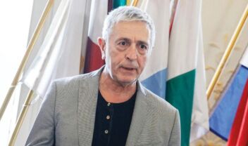 Πούλησε το tvxs.gr ο Στέλιος Κούλογλου 