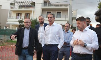 Κυριάκος Μητσοτάκης: Αυτοψία με τον Νίκο Χαρδαλιά στο αντιπλημμυρικό έργο στα Βριλήσσια (Εικόνες & Βίντεο)