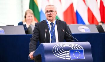 Ο ευρωβουλευτής του ΠΑΣΟΚ, Γιάννης Μανιάτης