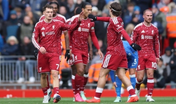 Λίβερπουλ - Μπράιτον 2-0, Premier league: Οι "reds" έκαναν τη δουλειά κόντρα στην παρέα του Κωστούλα
