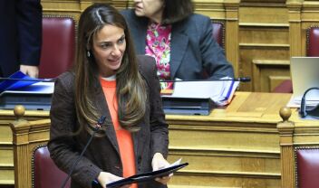 Μιχαηλίδου: Αυξάνουμε κατά 10% την αξία των vouchers για βρεφονηπιακούς και παιδικούς σταθμούς
