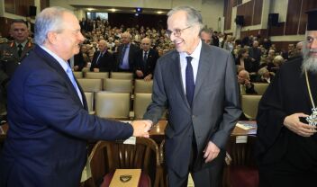 Ο Κώστας Καραμανλής με τον Αντώνη Σαμαρά στο Πολεμικό Μουσείο