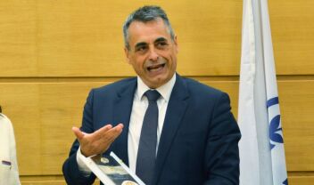 Τρίπολη: Τρίτη θητεία με… φόρα για τον Κώστα Τζιούμη - Το 61,3% και η αναγνώριση του έργου του
