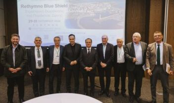 Παπαστεργίου από Ρέθυμνο: "Τα παιδιά που σκέφτονται έγω από το κουτί στέλνουν ηχηρά μηνύματα" - Οι παραλίες, οι μικροδορυφόροι και ο "Δαίδαλος"